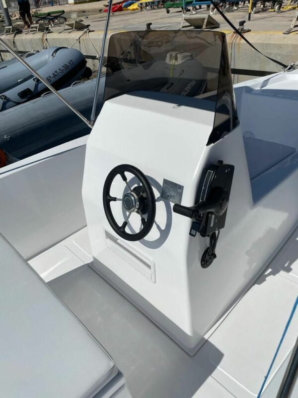 BARCO SIN TITULACIÓN - 6 HORAS